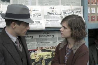 Charlotte Ritter (Liv Lisa Fries) und Gereon Rath (Volker Bruch) bleiben "Babylon Berlin" erhalten.