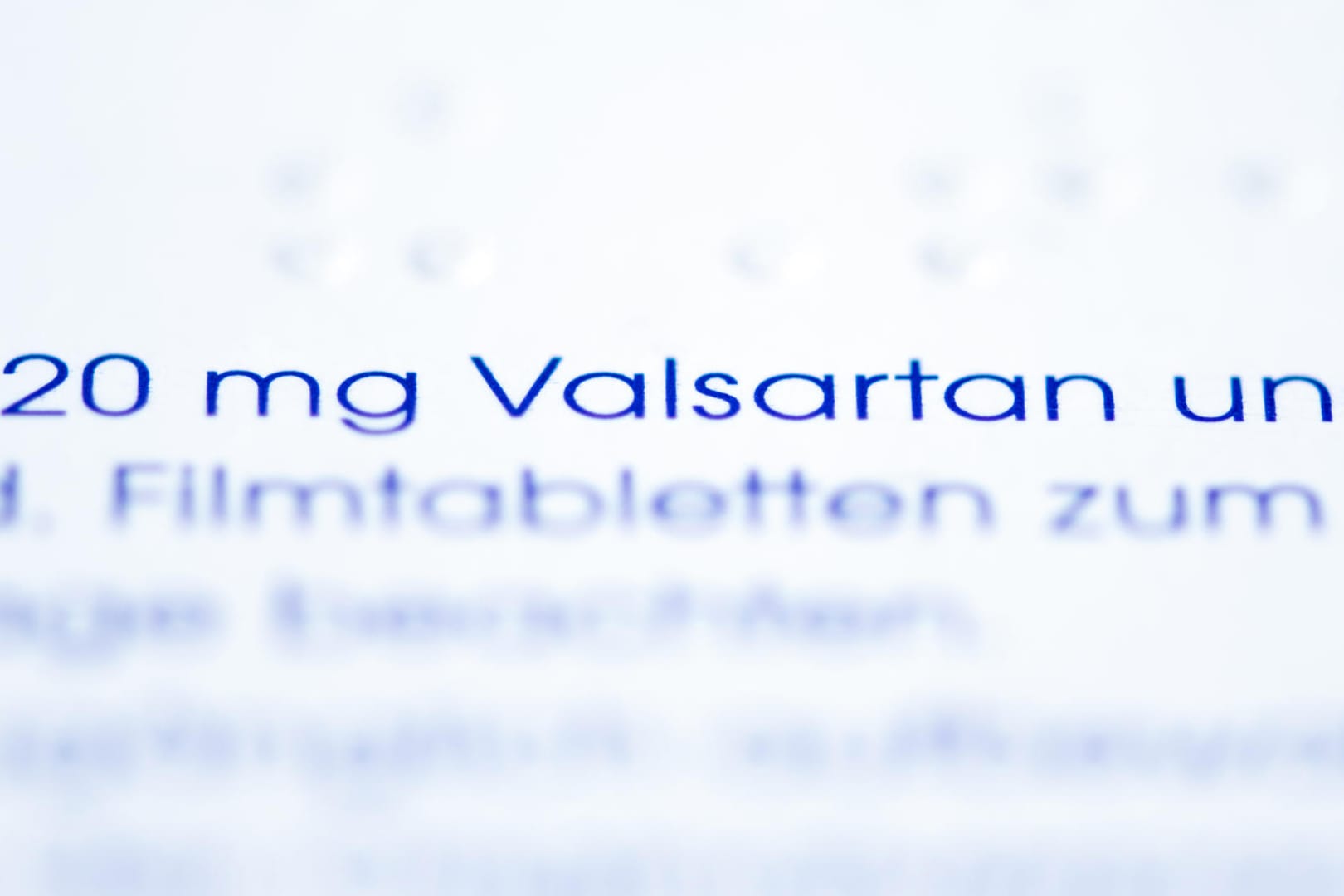 Blutdrucksenker mit Valsartan: Der Wirkstoff steckt in einer Vielzahl von Präparaten. Beim Herstellungsprozess von Valsartan sind als wahrscheinlich krebserregend geltende Substanzen entstanden.