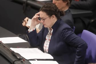Andrea Nahles im Bundestag: Durch den Austritt von Bülow wird die SPD-Fraktion kleiner.
