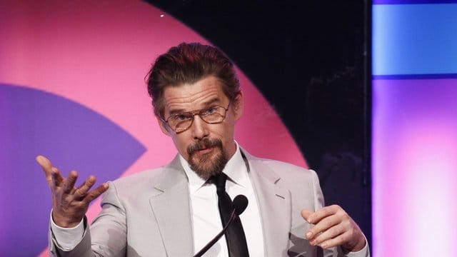 Ethan Hawke nahm in New York den Preis für den besten Darsteller entgegen.