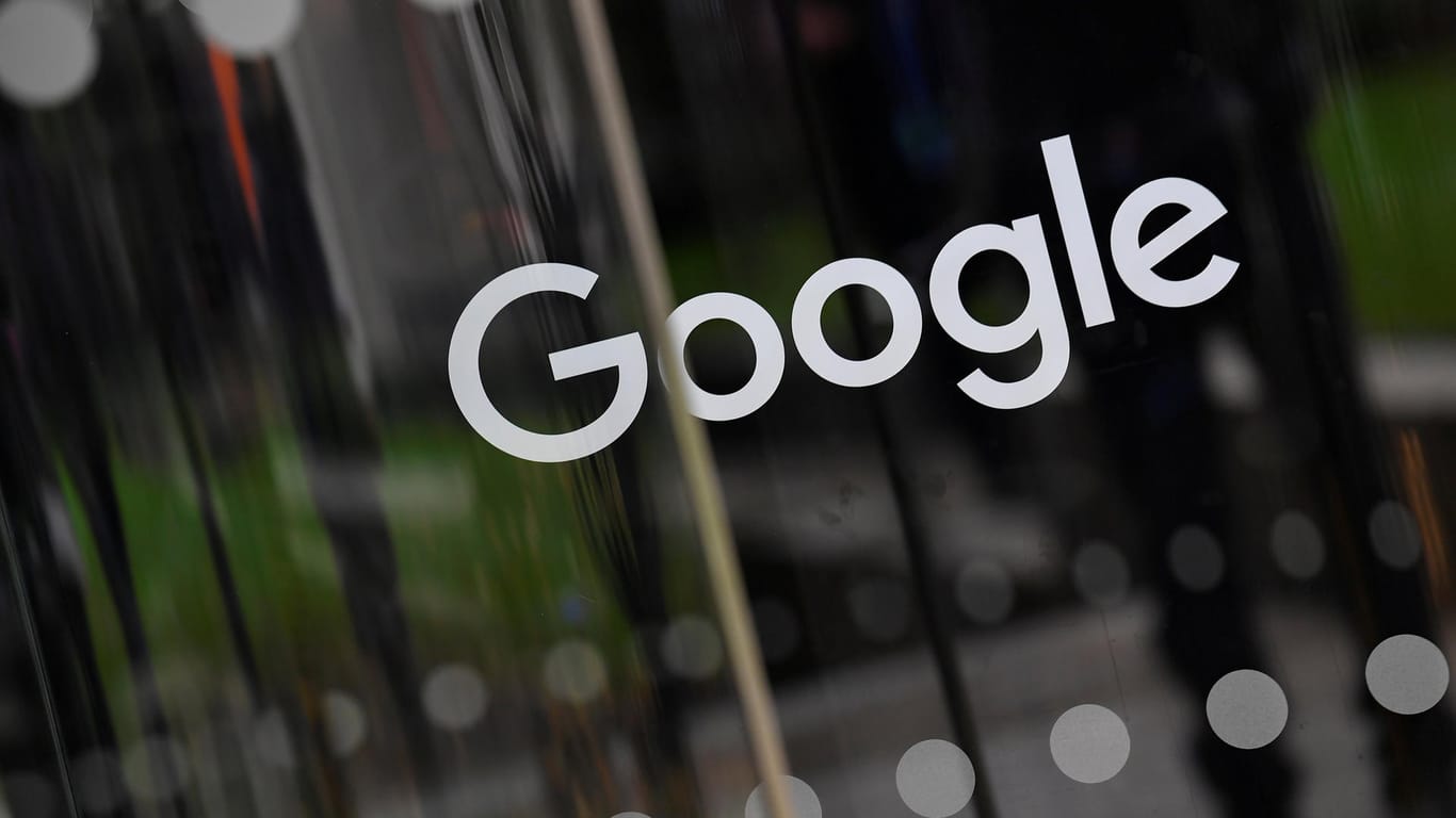 Google-Büro in London: Googles Betriebssystem Android finde sich auf etwa zwei Milliarden Smartphones weltweit.