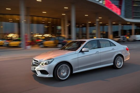 Viel Licht und ein paar Schatten: Bei der Hauptuntersuchung schneiden Modelle der Mercedes E-Klasse (W 212) oft problemlos ab.