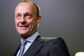 Friedrich Merz, Kandidat für den CDU-Bundesvorsitz: Merz ist neben Spahn und Kramp-Karrenbauer ein Kandidat für den CDU-Bundesvorsitz.