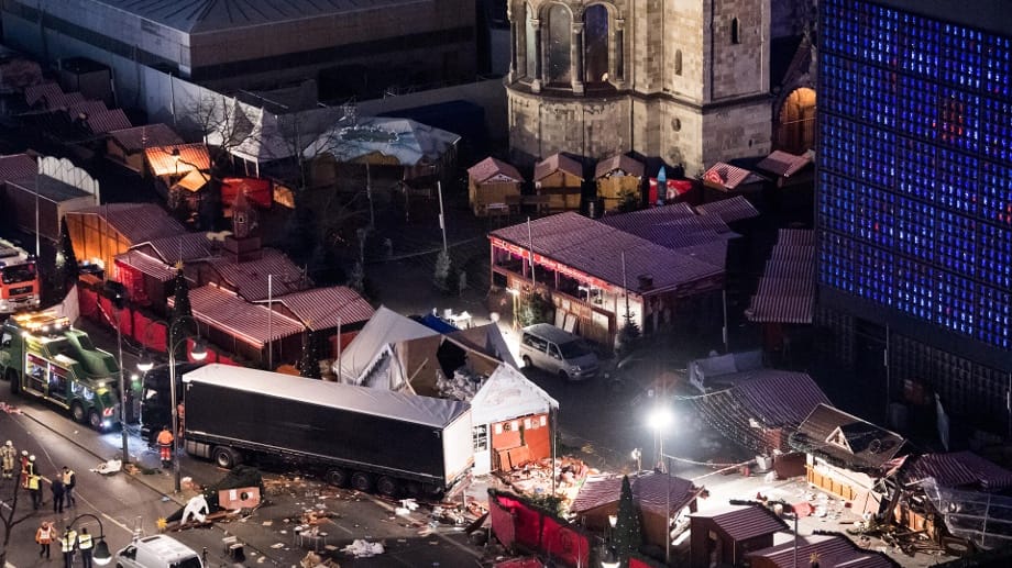 Der Breitscheidplatz nach dem Anschlag auf den Weihnachtsmarkt.