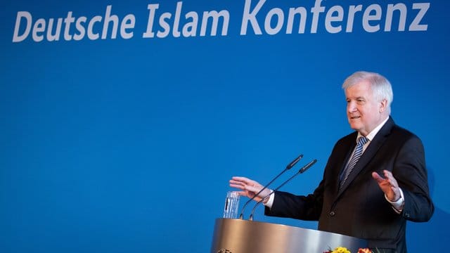 Horst Seehofer bei der Auftaktveranstaltung zur 4.