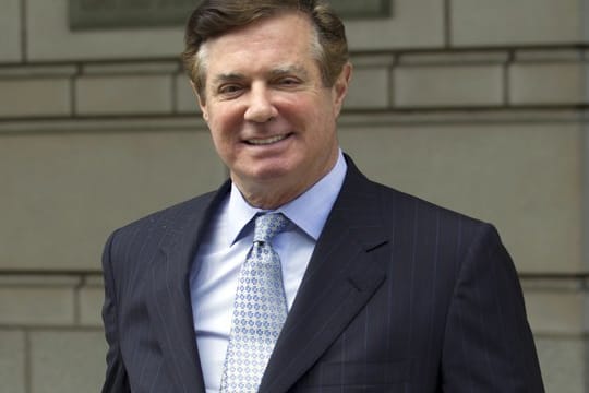 Paul Manafort, ehemaliger Wahlkampfvorsitzender von US-Präsident Trump, bestreitet ein Treffen mit Wikileaks-Gründer Assange.