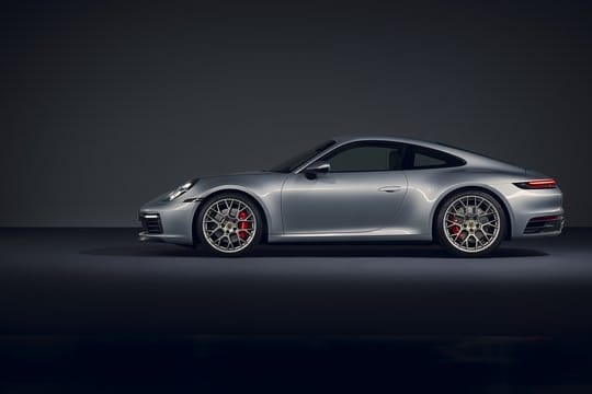 Klassische Silhouette: Die Grundform des Elfers fasst Porsche auch bei diesem Generationswechsel nur ganz behutsam an.