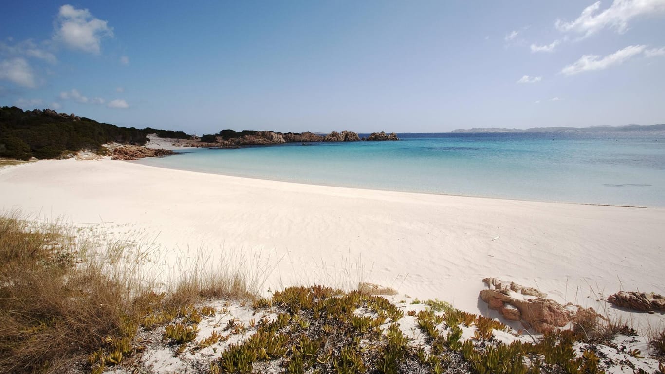 Der Spiaggia Rosa Pink Beach auf Budelli: Vor 30 Jahren flüchtete Mauro Morandi auf die einsame Insel.