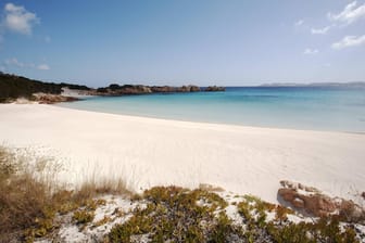 Der Spiaggia Rosa Pink Beach auf Budelli: Vor 30 Jahren flüchtete Mauro Morandi auf die einsame Insel.