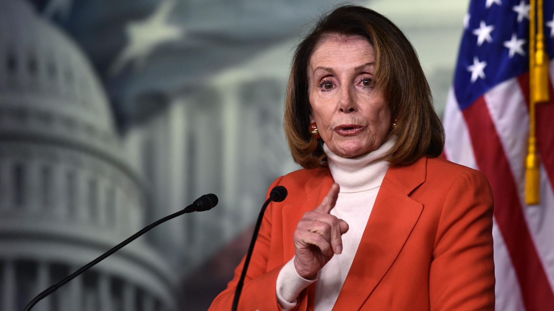 Nancy Pelosi, Minderheitsführerin der Demokraten im Repräsentantenhaus der USA, spricht bei einer Pressekonferenz. Nancy Pelosi, Minderheitsführerin der Demokraten im Repräsentantenhaus der USA, spricht bei einer Pressekonferenz.