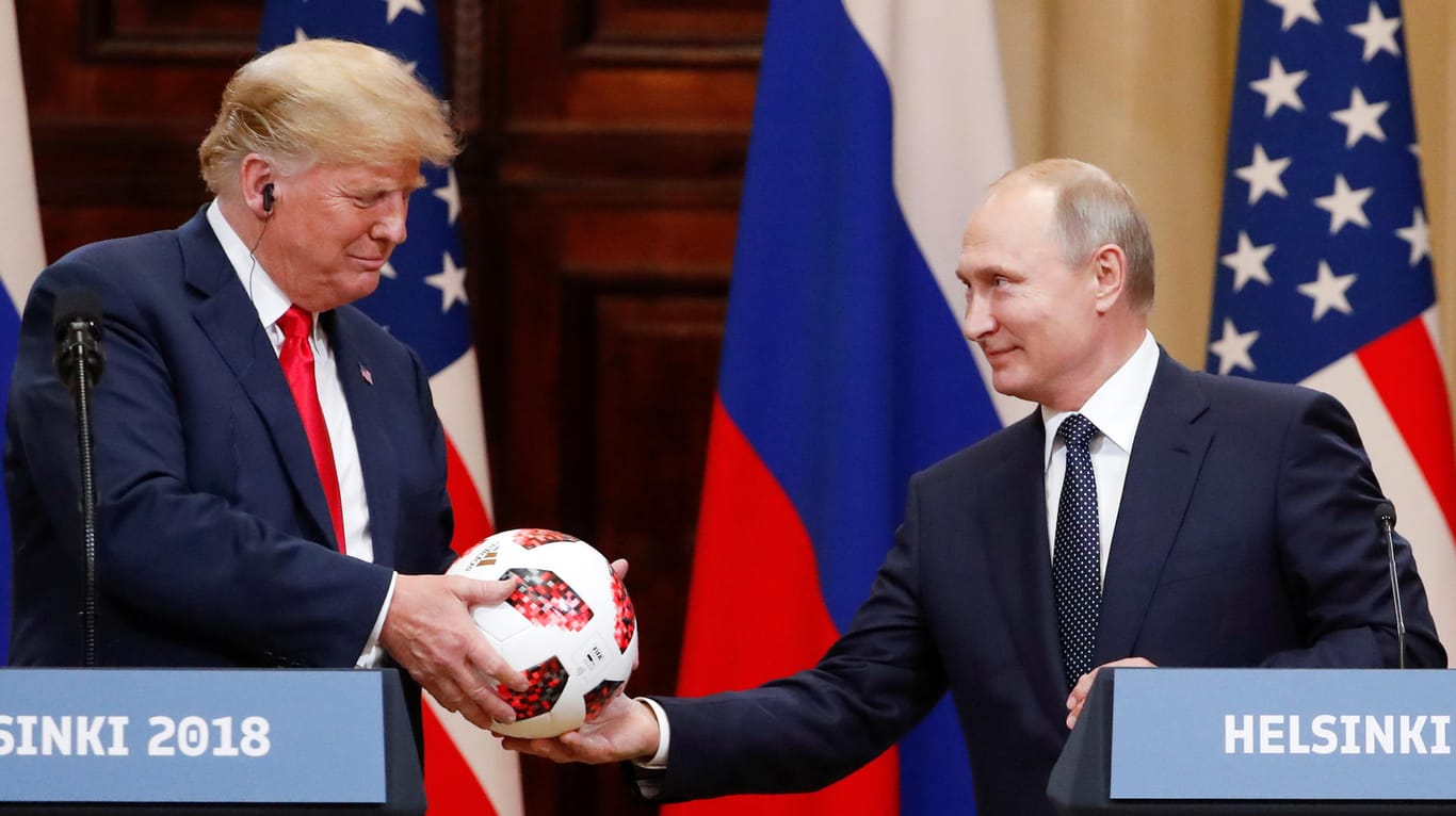 Donald Trump, Wladimir Putin (bei ihrem Gipfeltreffen in Helsinki)