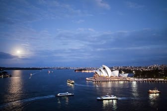 Die weltberühmte Oper im Hafen von Sydney.