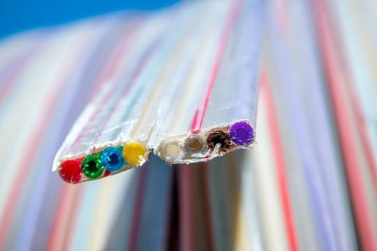 Nach Ansicht des Bundesverbands Breitbandkommunikation kommt der Glasfaserausbau deutlich zu langsam voran.