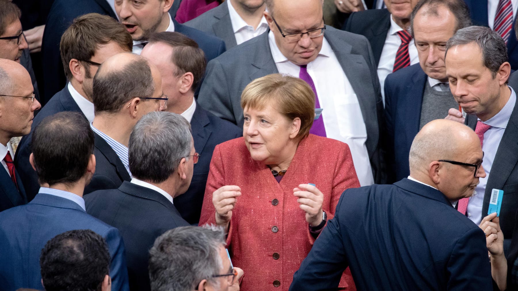 Abstimmung im Bundestag: Breite Mehrheit für UN-Migrationspakt