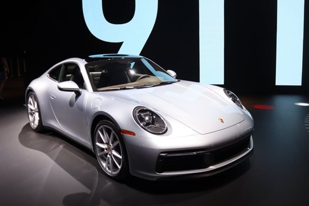 Messestar: Die neue Generation des Porsche-Klassikers 911 feiert in den USA Weltpremiere.