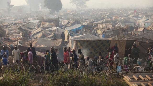 Flüchtlingslager in Bangui in der Zentralafrikanischen Republik. Flüchtlingslager in Bangui in der Zentralafrikanischen Republik.