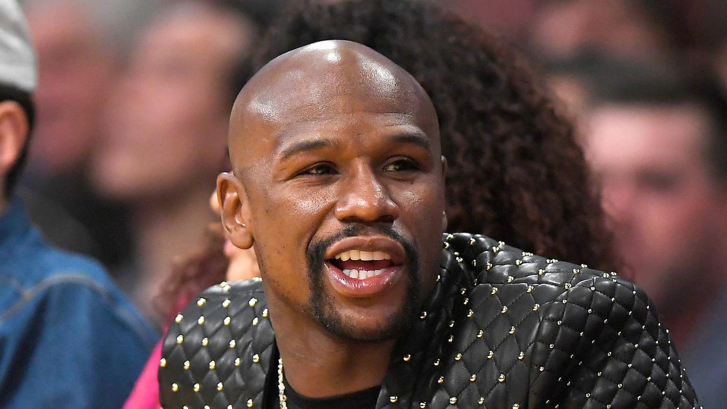 Der ehemalige US-amerikanische Profiboxer Floyd Mayweather: Die US-Börsenaufsicht SEC hat erstmals Prominente wegen unlauterer bezahlter Werbung für dubiose Geschäfte mit Kryptowährungen bestraft.