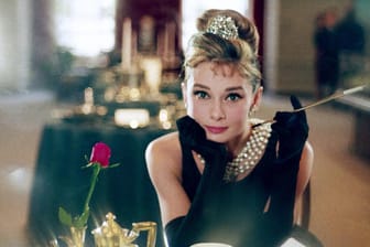 Audrey Hepburn: In ihrer Rolle in "Frühstück bei Tiffany" ist die Schauspielerin unvergessen.