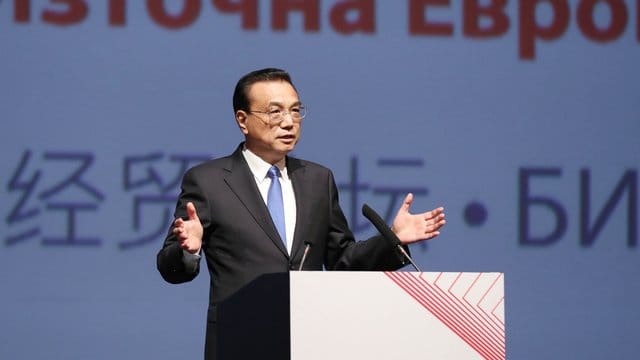 Chinas Ministerpräsident Li Keqiang spricht in der bulgarischen Hauptstadt Sofia. Chinas Ministerpräsident Li Keqiang spricht in der bulgarischen Hauptstadt Sofia.