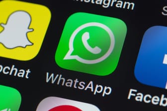 WhatsApp auf einem Smartphone: Auf bestimmten Geräten wird der Support eingestellt.