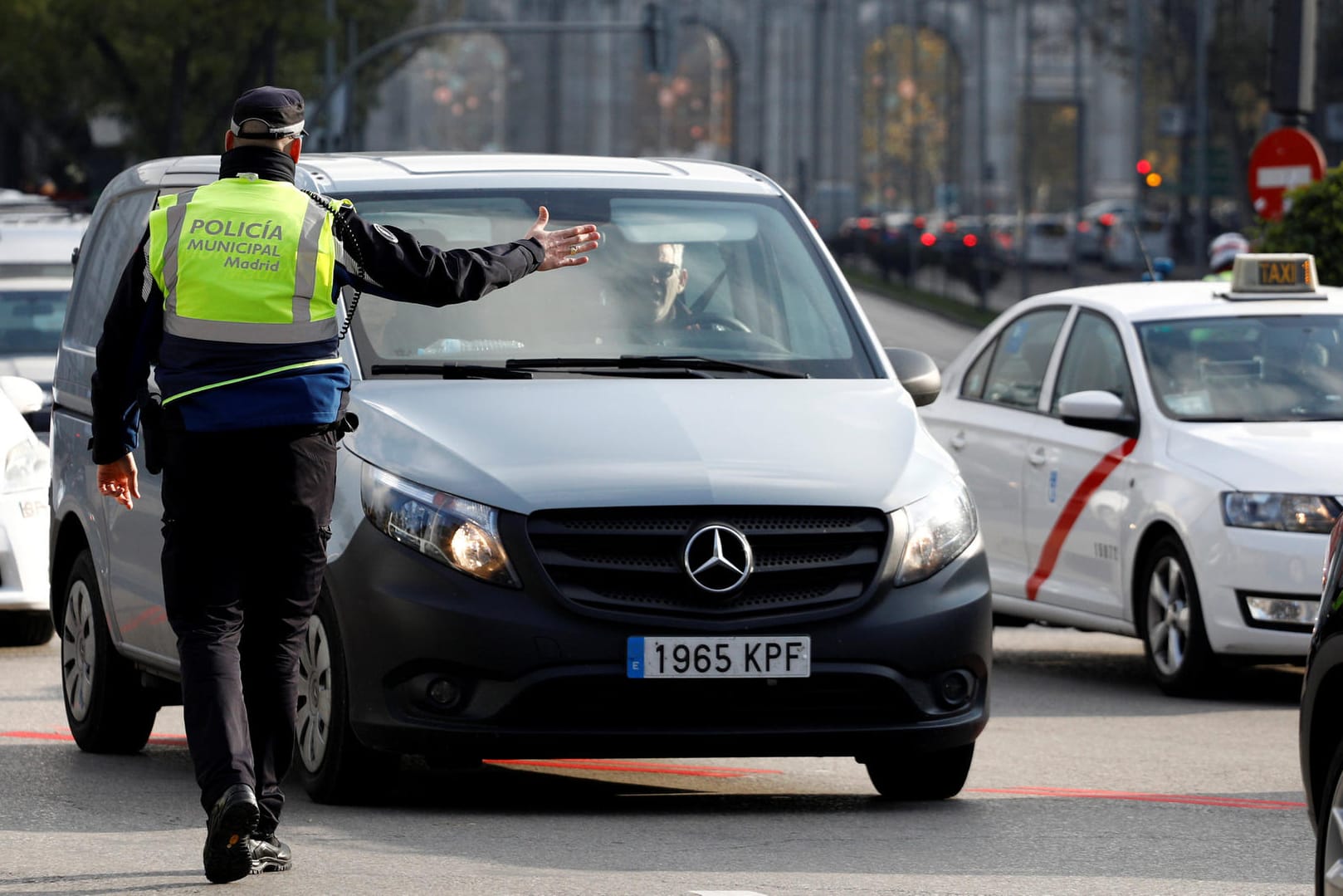 Madrid: Die hohe Luftverschmutzung fordert in Madrid nach Angaben von Umweltverbänden jedes Jahr rund 2.000 Menschenleben.