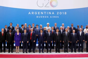 Nur die deutsche Kanzlerin fehlt: Die Staatschefs der G20-Staaten beim gemeinsamen Gruppenbild.