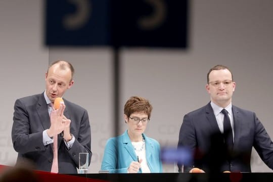 Die drei Kandidaten für den CDU-Bundesvorsitz stellen sich den Parteimitgliedern vor.