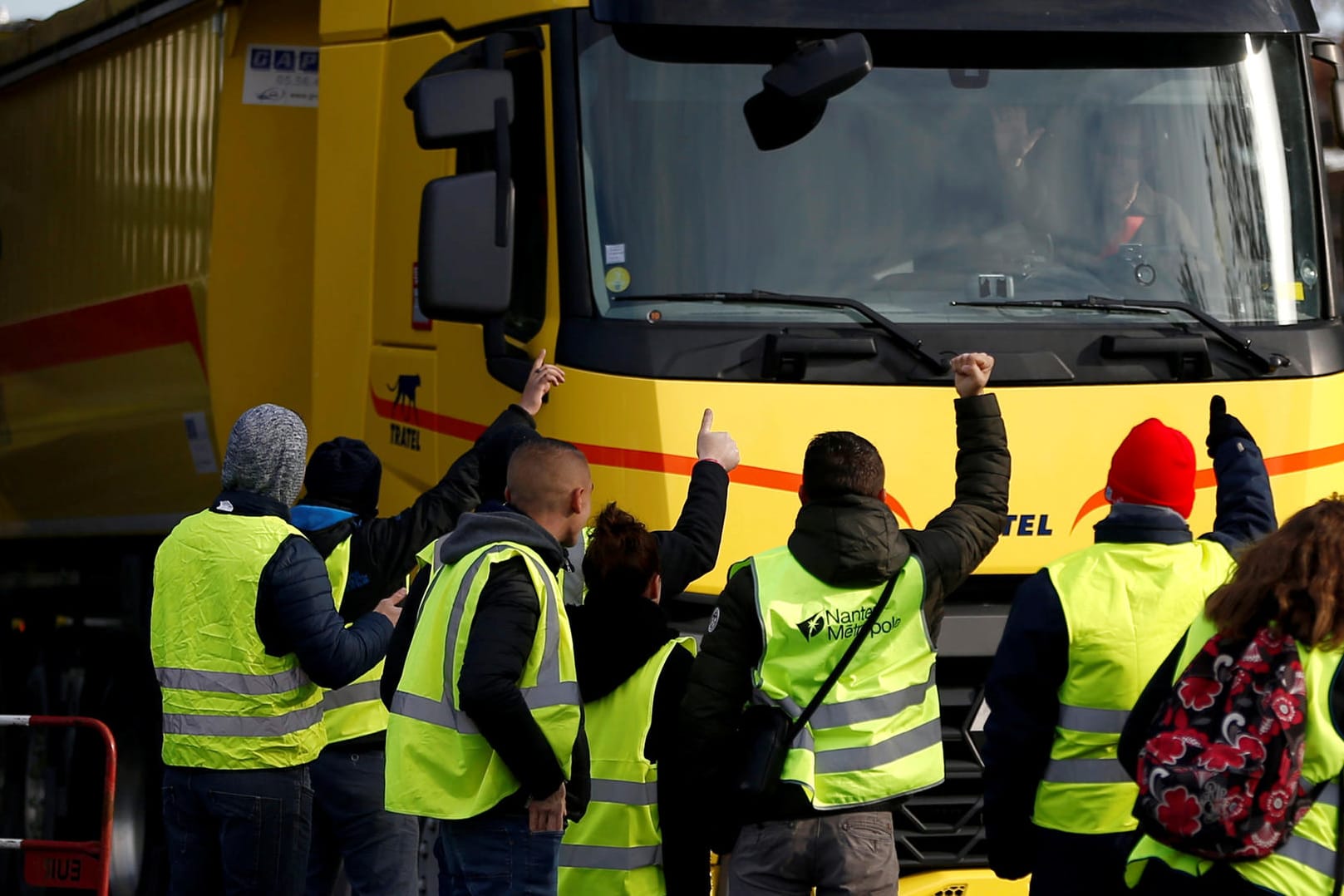 Gelbwesten in Frankreich: Bei Rechtsextremen schwindet der Glaube, dass es in Deutschland zu Protesten ähnlicher Ausmaße kommt.