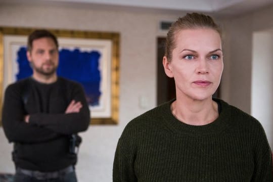 Ermittlerin Helen Dorn (Anna Loos) hilft dem BKA-Kommissar Felix Schwarz (Christoph Letkowski), einen alten Fall wieder aufzurollen.