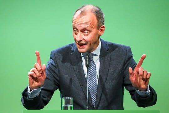 Friedrich Merz spricht auf dem Landesparteitag der sächsischen CDU in Leipzig.