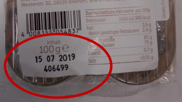 Die Chargennummer befindet sich auf der Rückseite der Verpackung.