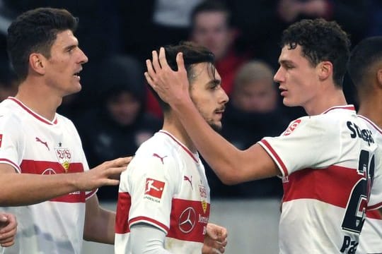Anastasios Donis (M) erzielte den entscheidenden Treffer für den VfB Stuttgart.