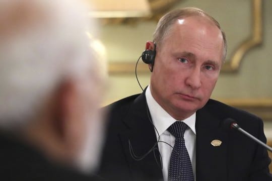 Kremlchef Wladimir Putin über die ukrainische Führung: "Das ist eine Partei des Krieges, und solange sie an der Macht ist, werden Tragödien dieser Art und der Krieg andauern.