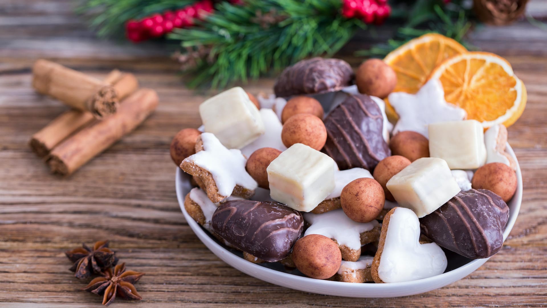 Weihnachtsgebäck: Sie enthalten viel Zucker und Fett. Aber einige sind gesünder als andere.