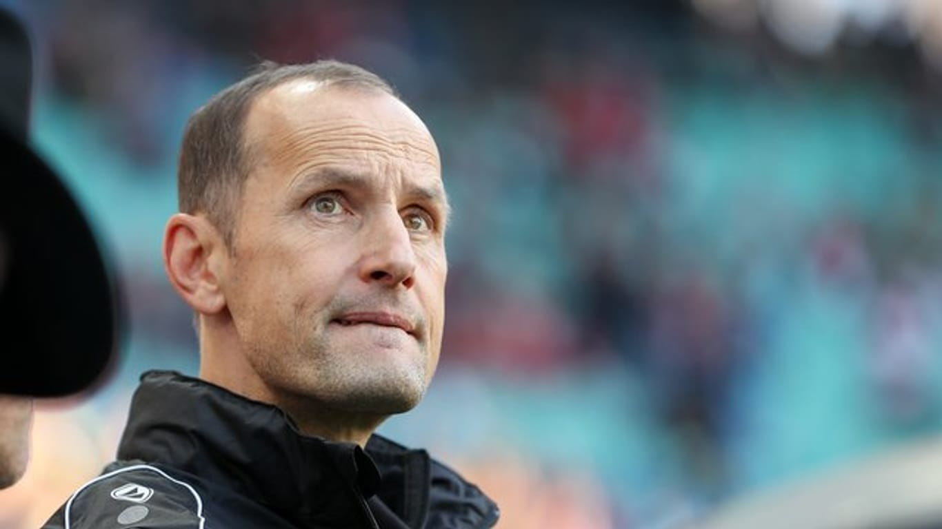 Leverkusens Geburtstagskind Heiko Herrlich hofft auf ein Punkte-Präsent.