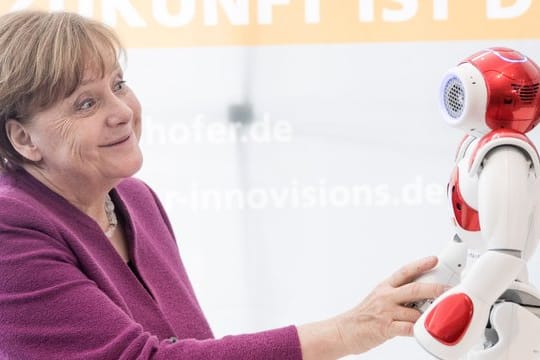Kanzlerin Merkel: "Wir leben im Zeitalter der Digitalisierung und das bedeutet, alles was digitalisierbar ist, wird auch digitalisiert werden.