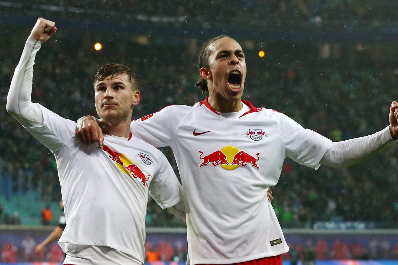 Leipzig lässt die Muskeln spielen: Timo Werner (l.) und Yussuf Poulsen jubeln über die starke Leistung gegen Gladbach.