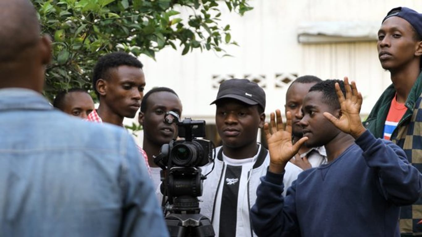 Studenten des Kwetu Filminstituts wollen Geschichten auds dem heutigen Ruanda erzählen.