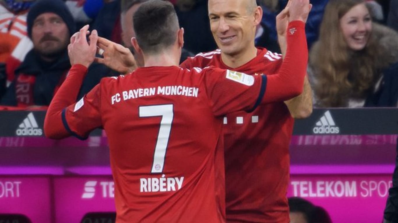 Werden den FC Bayern München am Saisonende verlassen: Franck Ribéry (l) und Arjen Robben.