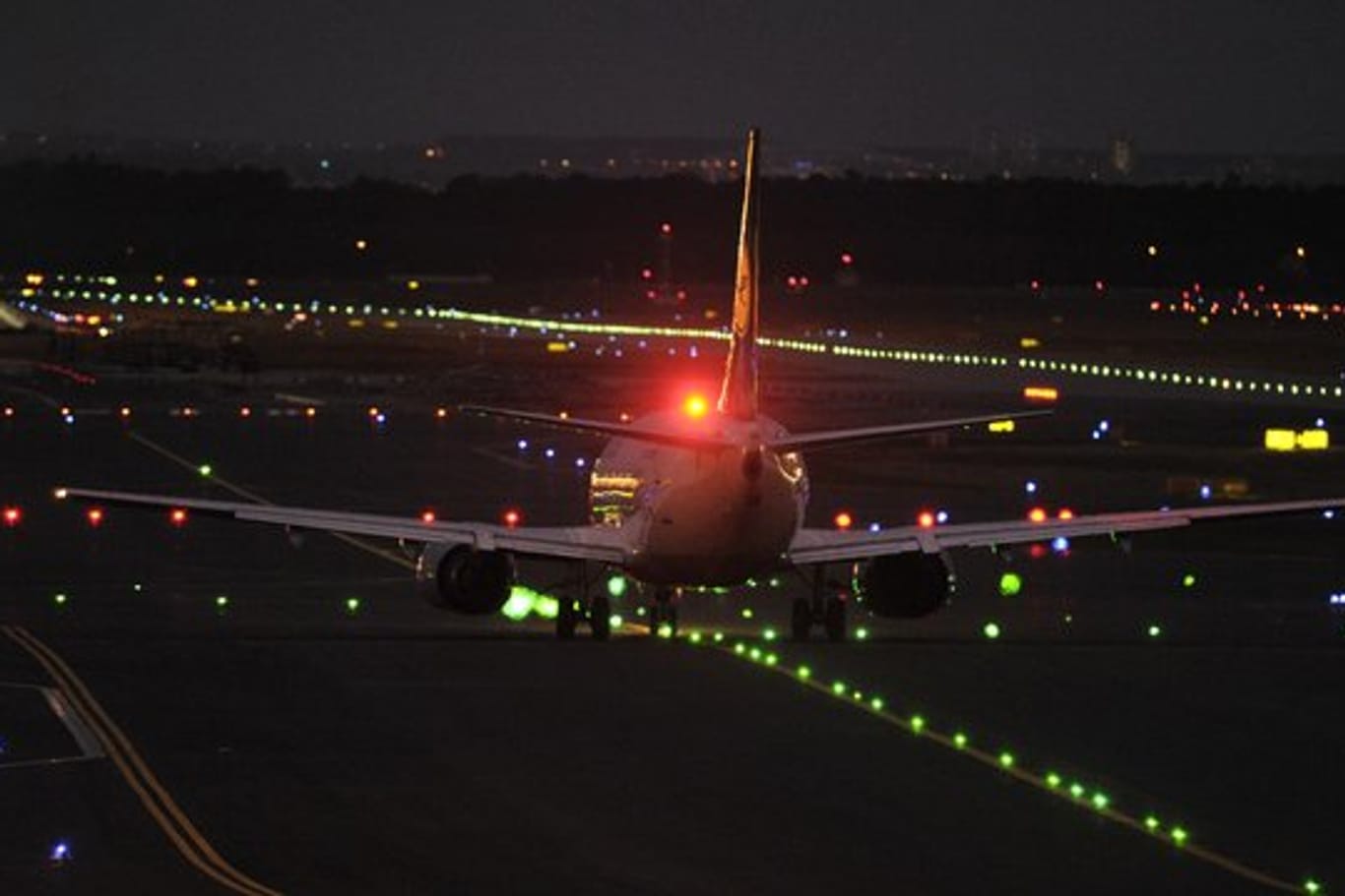 Passagiermaschine auf dem Flughafen Frankfurt