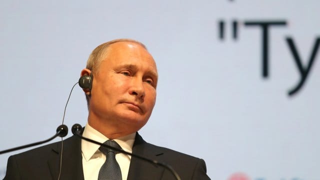 Kremlchef Putin, hier Mitte November, hatte die Ukraine als "Partei des Krieges" bezeichnet. Kremlchef Putin, hier Mitte November, hatte die Ukraine als "Partei des Krieges" bezeichnet.