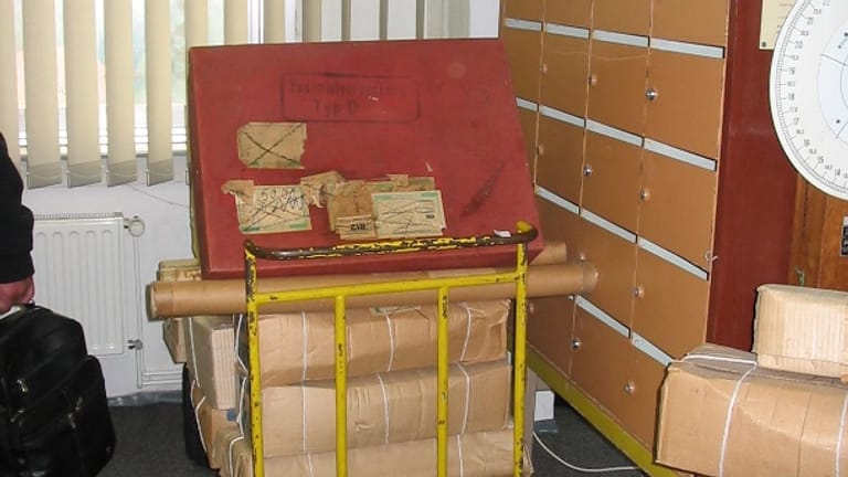 Pakete im DDR-Museum in Radebeul.