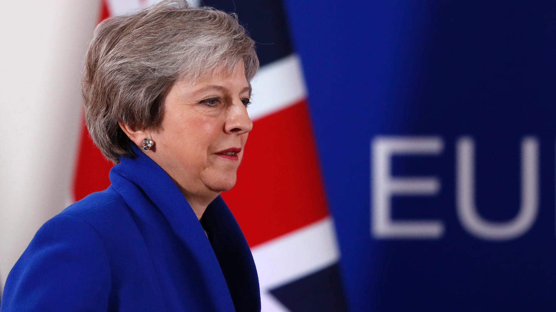 Theresa May, Premierministerin von Großbritannien: Es wird spekuliert, dass May nach einer verlorenen Brexit-Abstimmung mit Neuwahlen drohen wird.