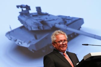 Rheinmetall-Chef Armin Pappberger: Medienberichten zufolge liefert der Konzern weiter Munition an Saudi-Arabien.