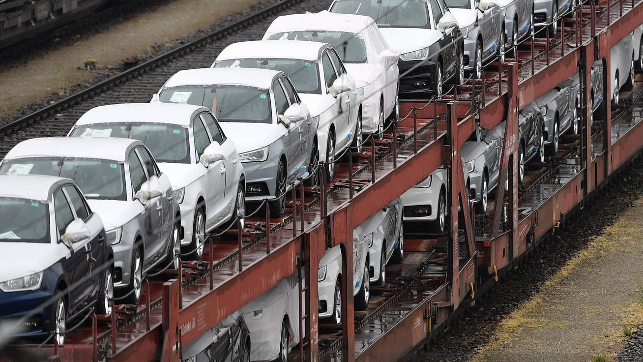 Neue Audis auf dem Weg zum Händler: Die VW-Tochtermarke gehört zu den großen Verlierern im November 2018.