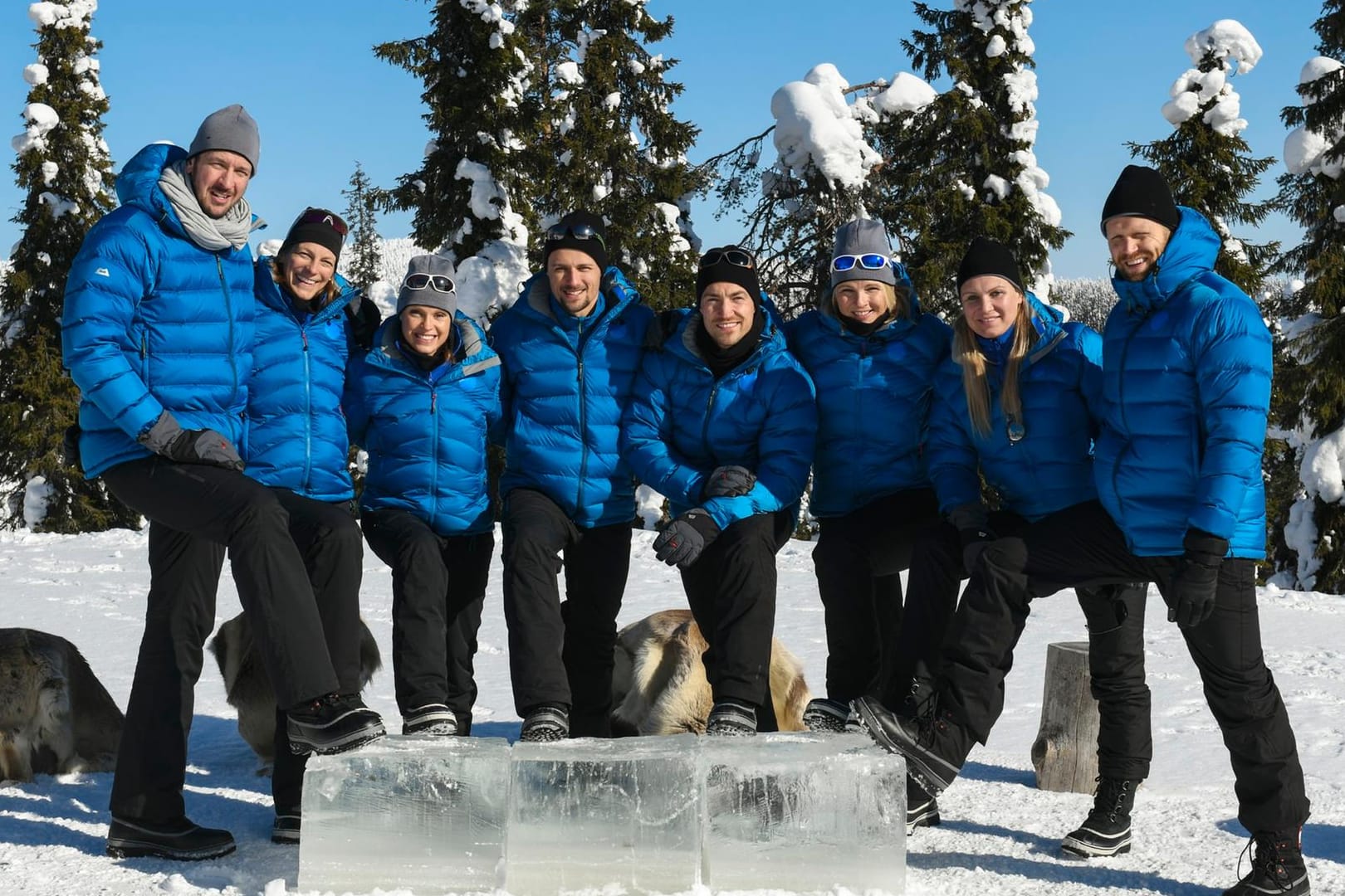 Kandidaten der "Winterspiele": (v.l) Pascal Hens, Jennifer Oeser, Evi Sachenbacher-Stehle, Sasha Klein, Phillipp Boy, Hilde Greg, Magdalena Brzeska und Julius Brink.