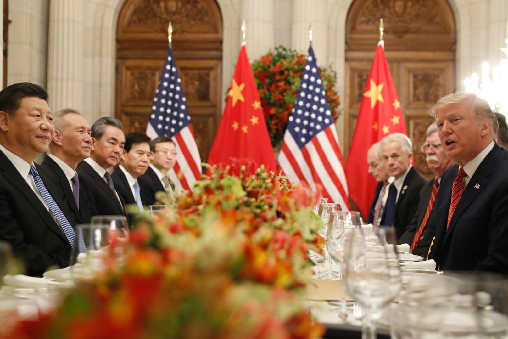 Donald Trump mit Xi Jinping in Buenos Aires: Die dort geschlossene Waffenruhe im Handelsstreit wird schon wieder brüchig.