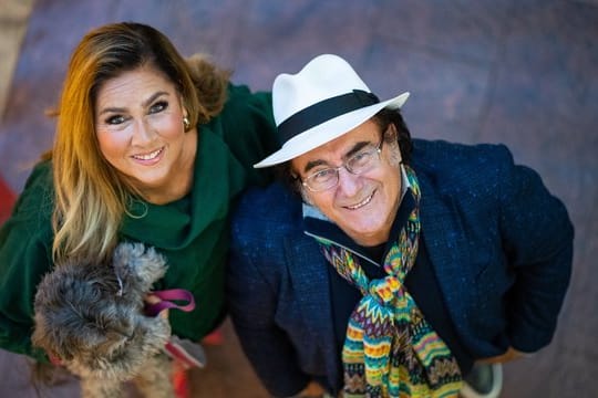 Romina Power mit Ihrem Hund Daisy neben Al Bano Carrisi in Dortmund.