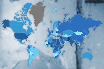 Die Weltkarte gibt Auskunft über die Terrorgefahr in der Welt: In den dunkelblau gekennzeichnet Staaten war die Zahl der Anschläge und Opfer im Jahr 2017 am höchsten, in den hellblau gekennzeichneten am niedrigsten.