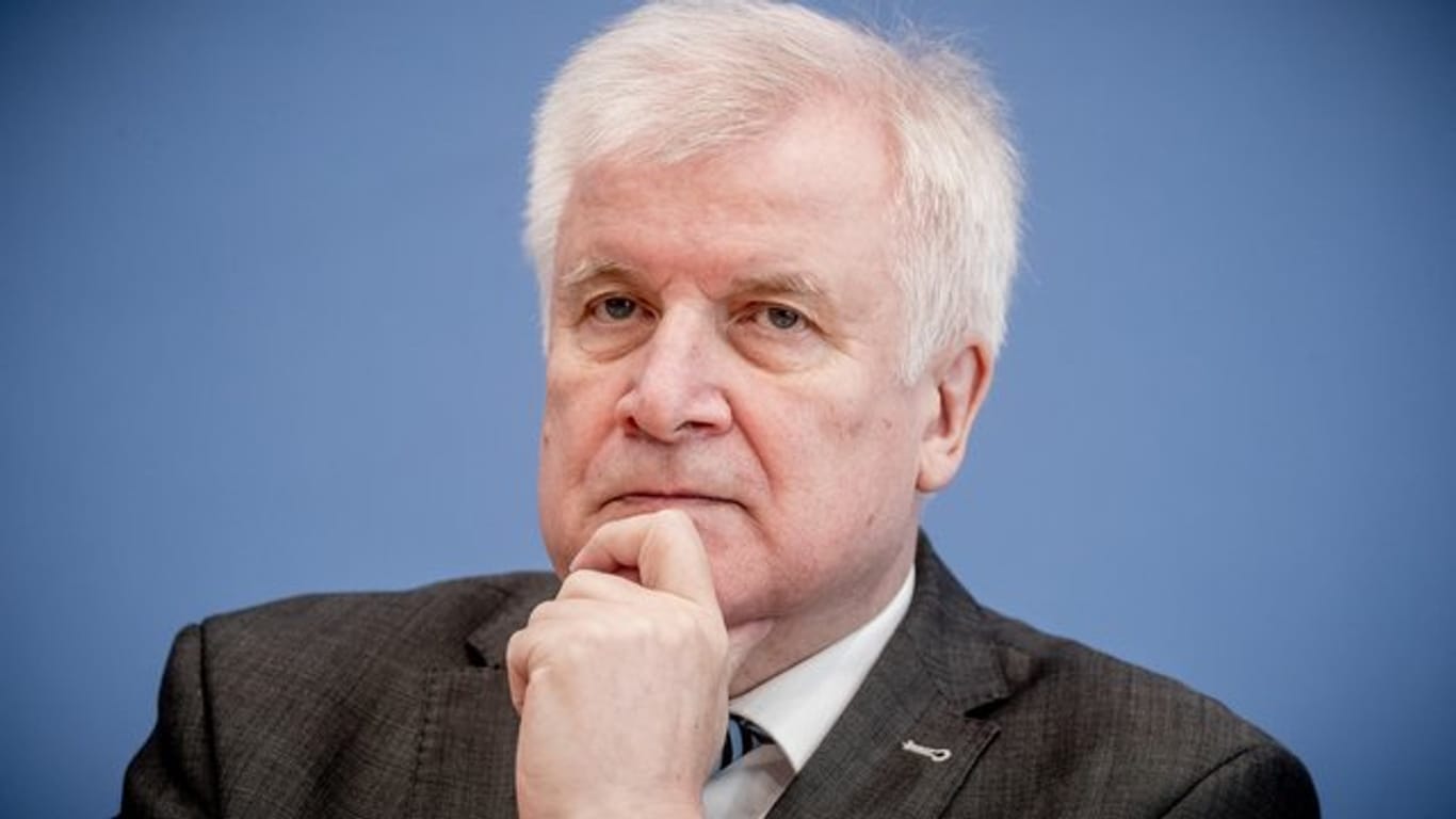 Horst Seehofer (CSU), Bundesminister für Inneres, Heimat und Bau.